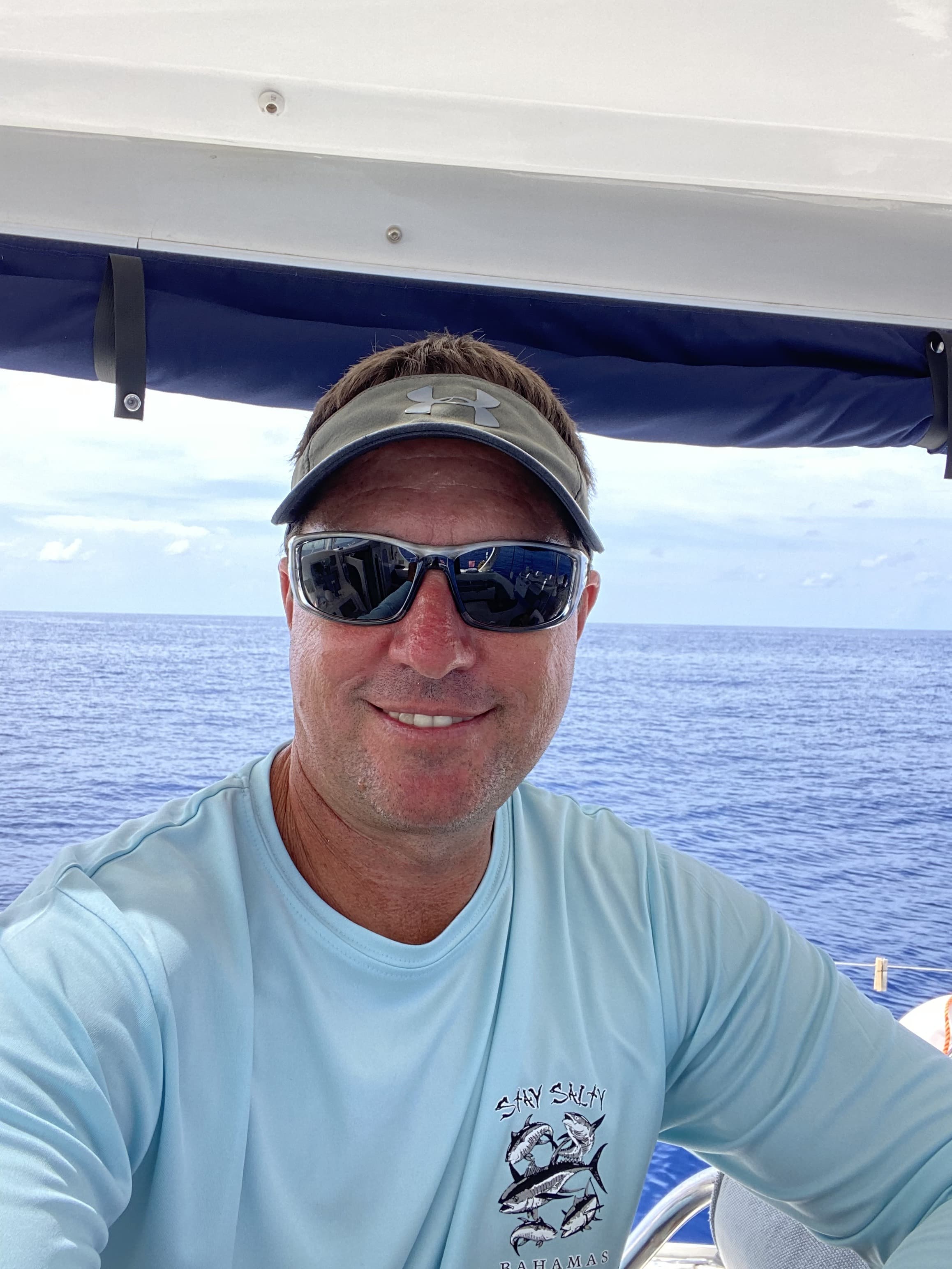 Portrait of Jeremy, Capitán, Exta Sea